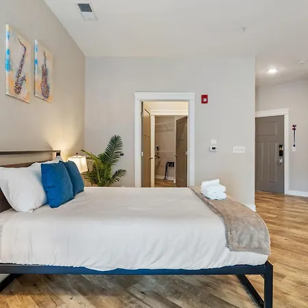 Cozysuites - Penrose On Mass With Pool And Parking#10